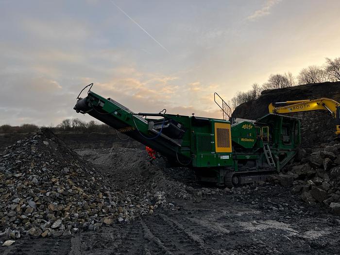Used McCloskey J45 Prescreen