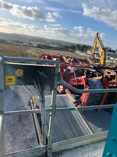 Used Powerscreen Chieftain 2100 3 deck