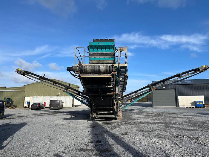 Used Powerscreen Chieftain 2100 3 deck