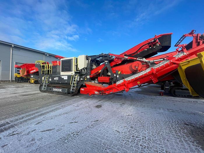 Used 2022 QH332 Cone Crusher 