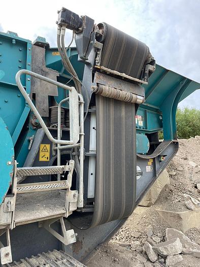 Used Powerscreen Trackpactor 250
