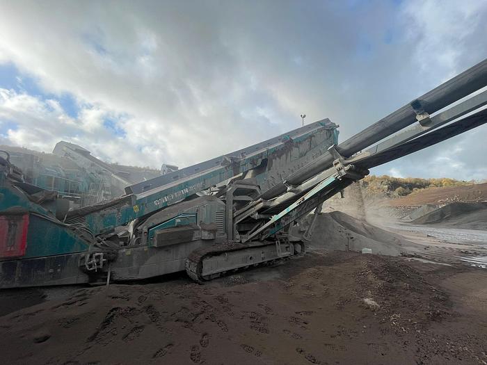 Used 2018 Powerscreen 2200 3 Deck Screen 