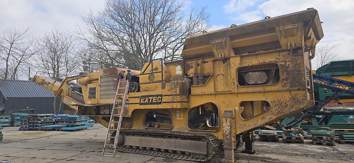 Used Extec C12+ tracked jaw crusher