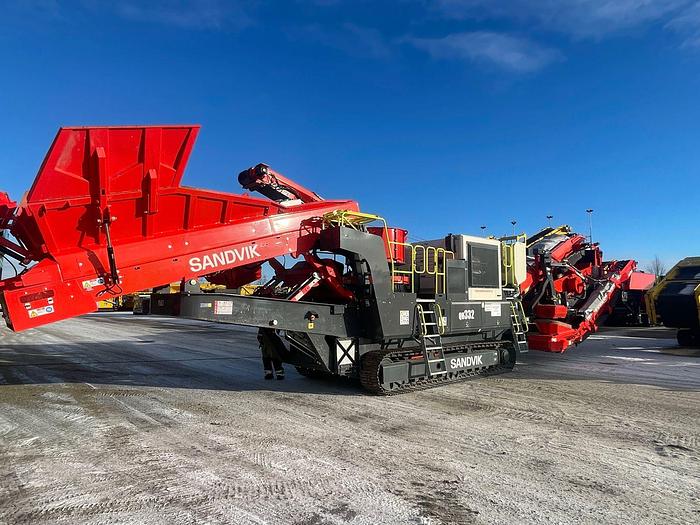 Used 2022 QH332 Cone Crusher 