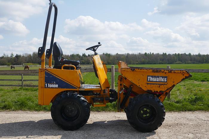 Used 2015 THWAITES 1 TONNE