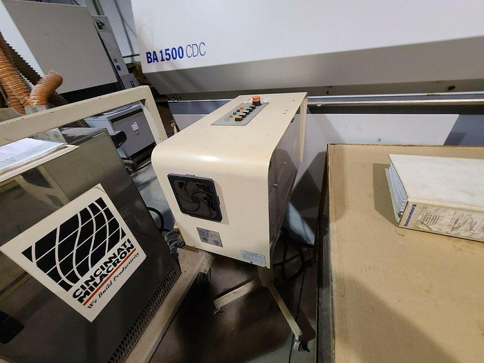 Used Battenfeld BA 1500 CDC Injection Molding Machine with Robot 165 Ton 9.5 ounce