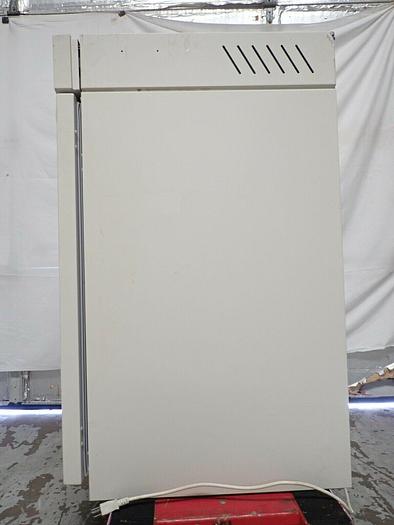 Used Thermo Forma Model 3140 Series ll Water Jacket CO2 Incubator