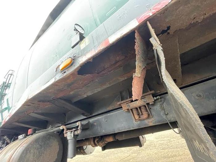 Used 2007 Mack MR 690 sx Rear Load Garbage Truck