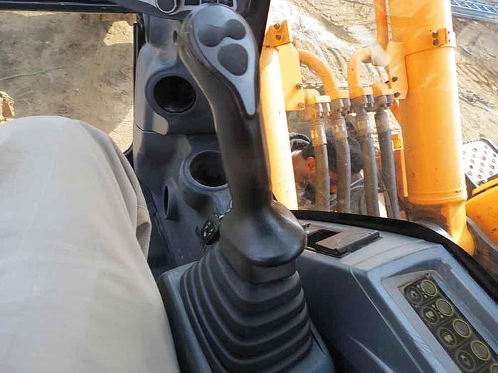 Used  2014 HYUNDAI ROBEX 480 LC-9