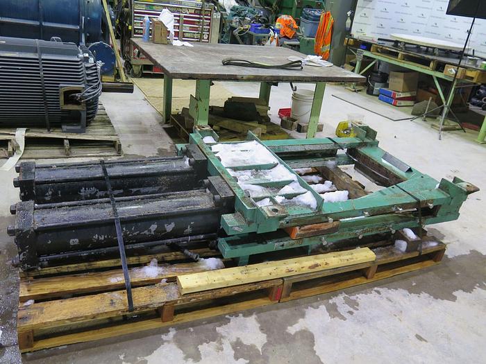 Used BLACK CLAWSON TAIL CUTTER HYDRAULIC