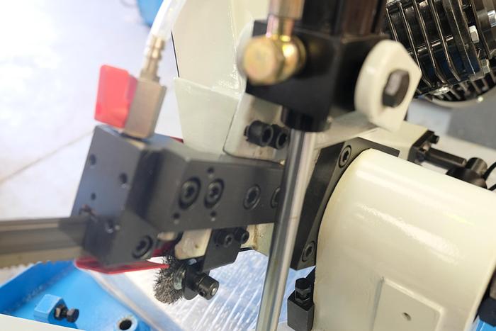 Mach- Cut 315 Semi Automatic double Mitre Bandsaw