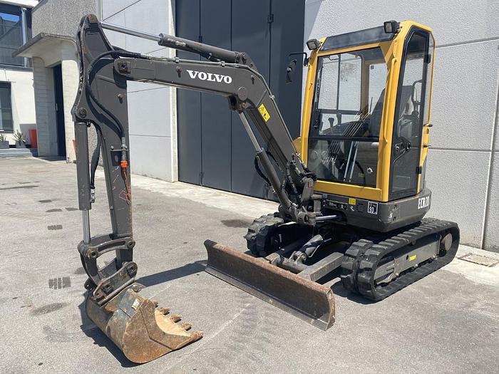 Usato 2013 VOLVO ECR 28