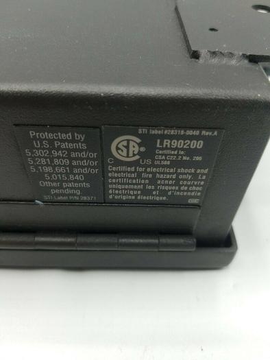 Used STI LIGHT CURTAIN CONTROLLER LR90200