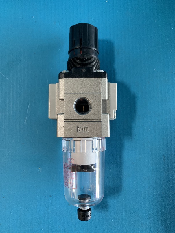 Used SMC Filter Regulator aw20-02e