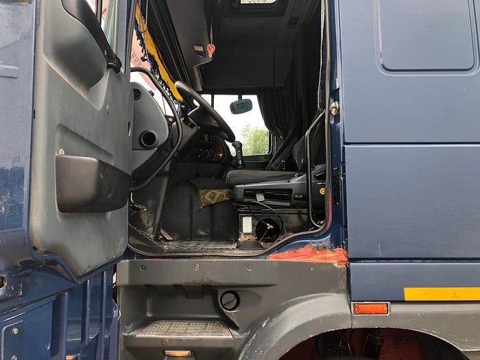 Used 1999 DAF 95xf 480 6x4 euro 2 manual