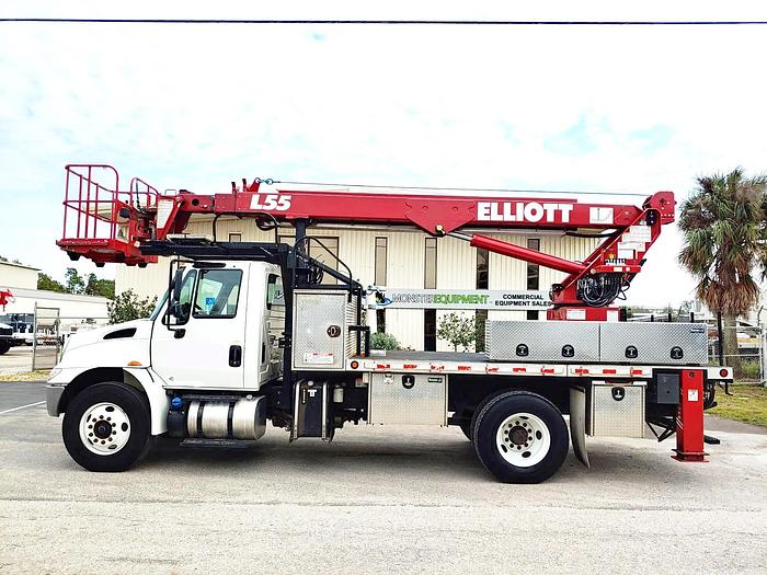 Used Elliott L55R Sign Crane on 2019 International 4300 Reg Cab Flatbed Truck - M97257