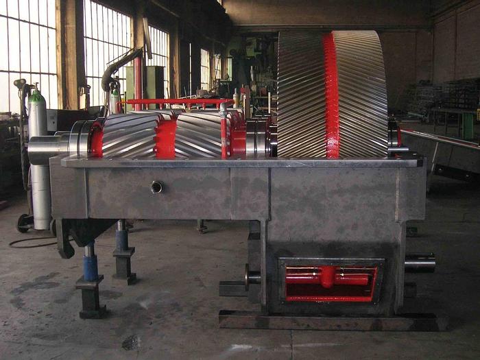 New  F&P 450 3-Hi Pinion Stand - Gearbox #4246