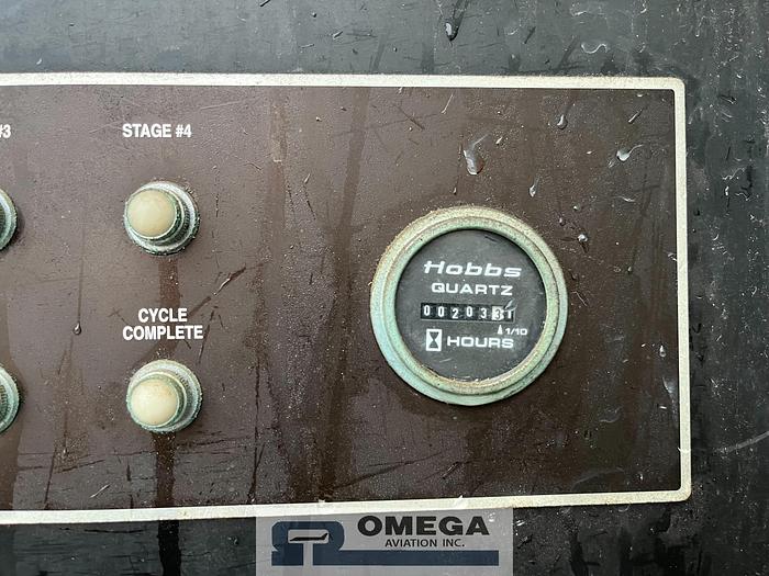 Used 1998 FMC LMD2000 Aircraft Deicer Truck