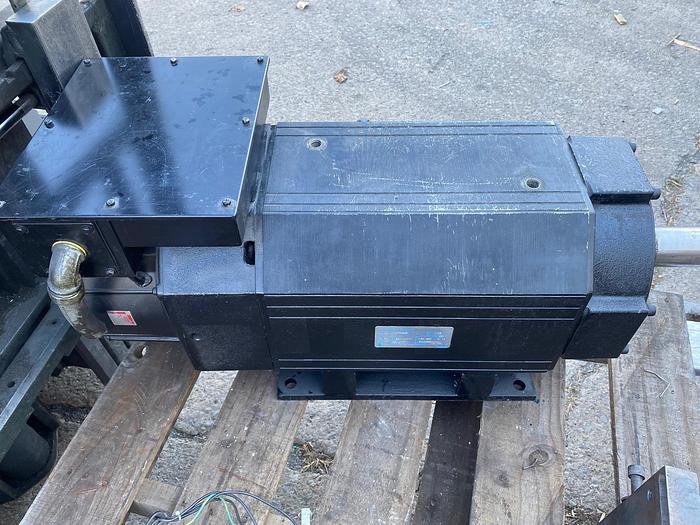 Used Yaskawa UAASKJ-37FZ300E AC Spindle Drive