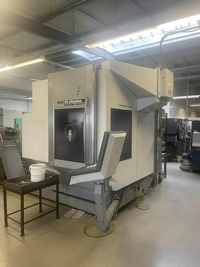 Gebraucht 5 Achsen Universalbearbeitungszentrum DMG DECKEL MAHO DMU 50 eVolution