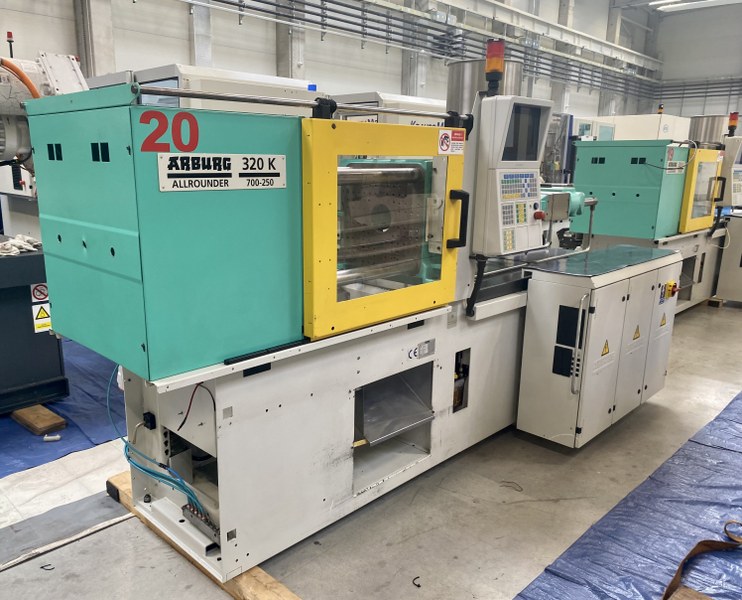 Used Arburg Allrounder 320K 700-250