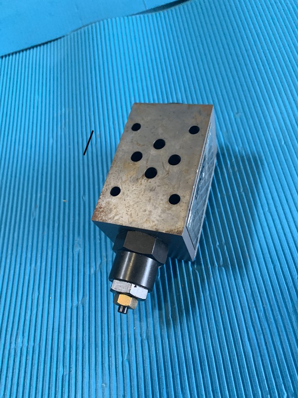 Used Vickers Reducing Valve DGMFN-3-Y-AZW-20-JA