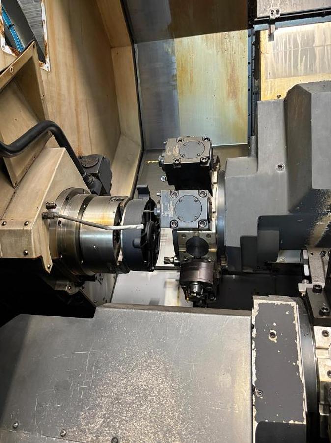 Used CNC LATHE DOOSAN PUMA TT2500SY TURNING AND MILLING CENTRE WITH TOOLS AND ACCESSORIESS