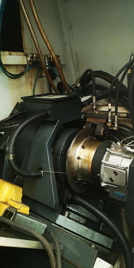 Used CNC LATHE DOOSAN PUMA TT2500SY TURNING AND MILLING CENTRE WITH TOOLS AND ACCESSORIESS