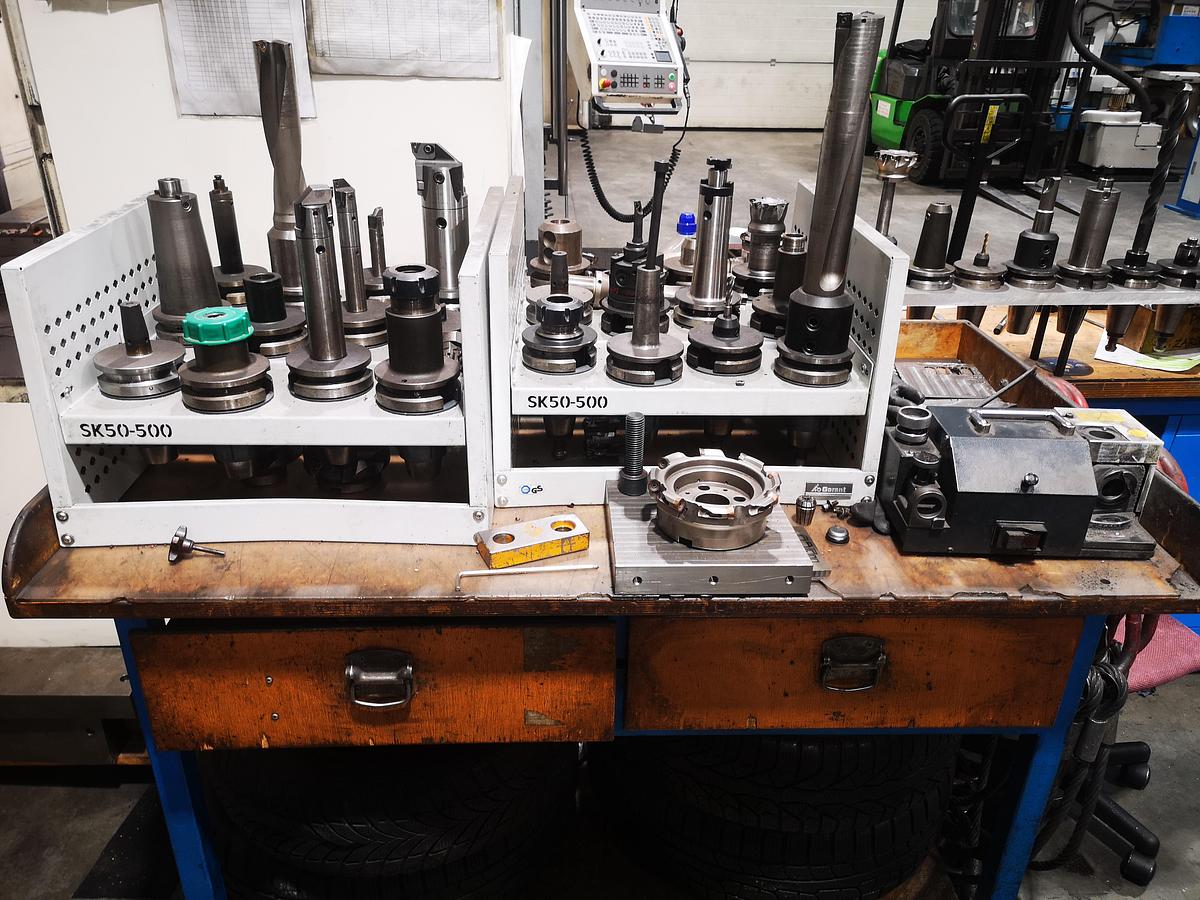 Used HARTFORD HCMC-13 -2013  FULL EQUIPED WITH TOOLINGS AND ACCESSORIESS