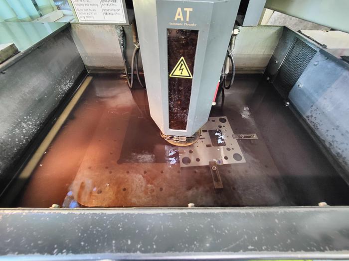 Used VIRE CUTTING EROSION EDM MITSUBISHI FA 10M