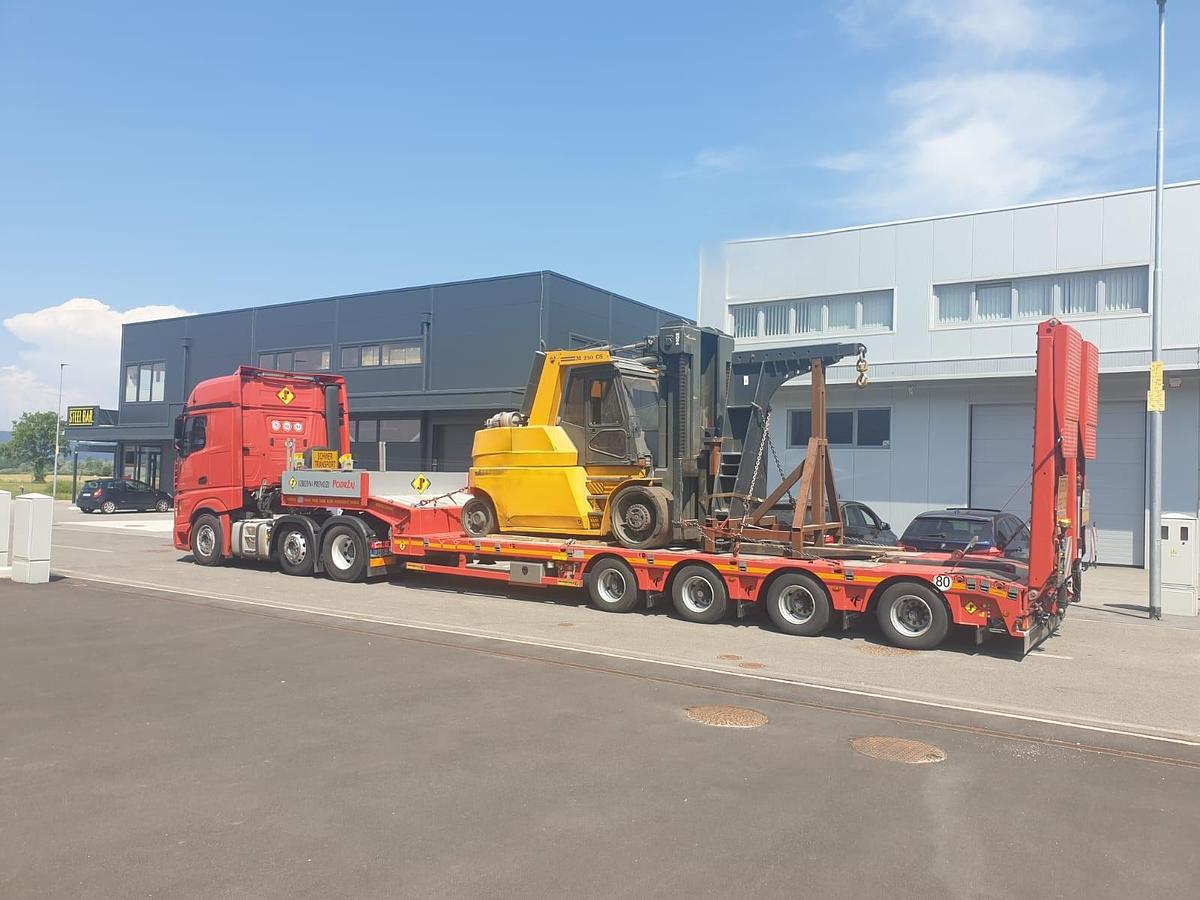 Used FORKLIFT 25 TON - MORA