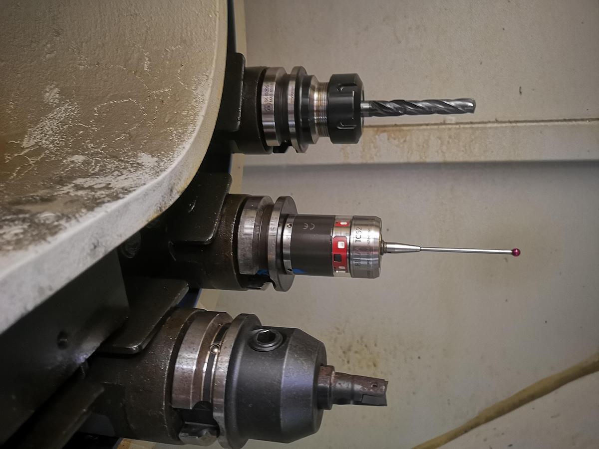 Used 5 AXIS MILLING SPINNER - U630 - 2015 