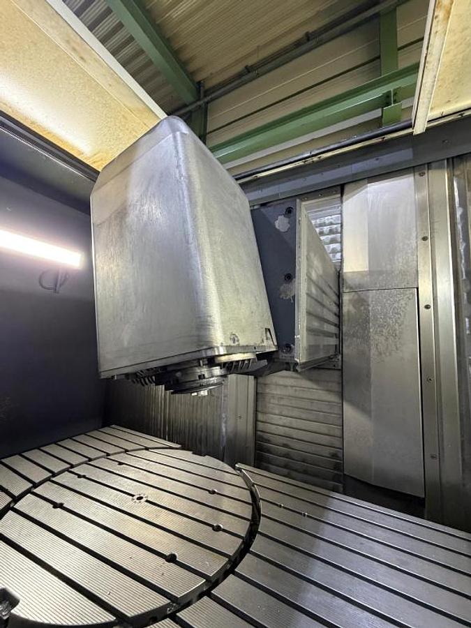 Used USED CNC DMF260/11 WITH TOOLS AND ACCESSORIESS