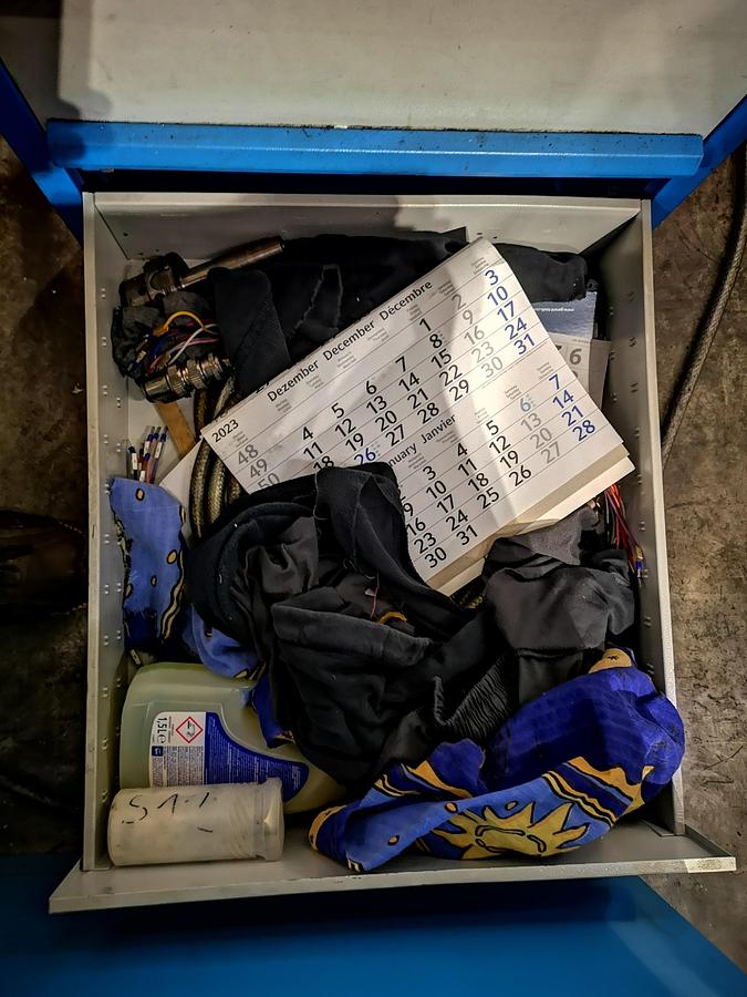 Used CNC 5 AXIS MILLING - HERMLE C40U-2009-WITH FULL TOOLS ACCESSORIESS