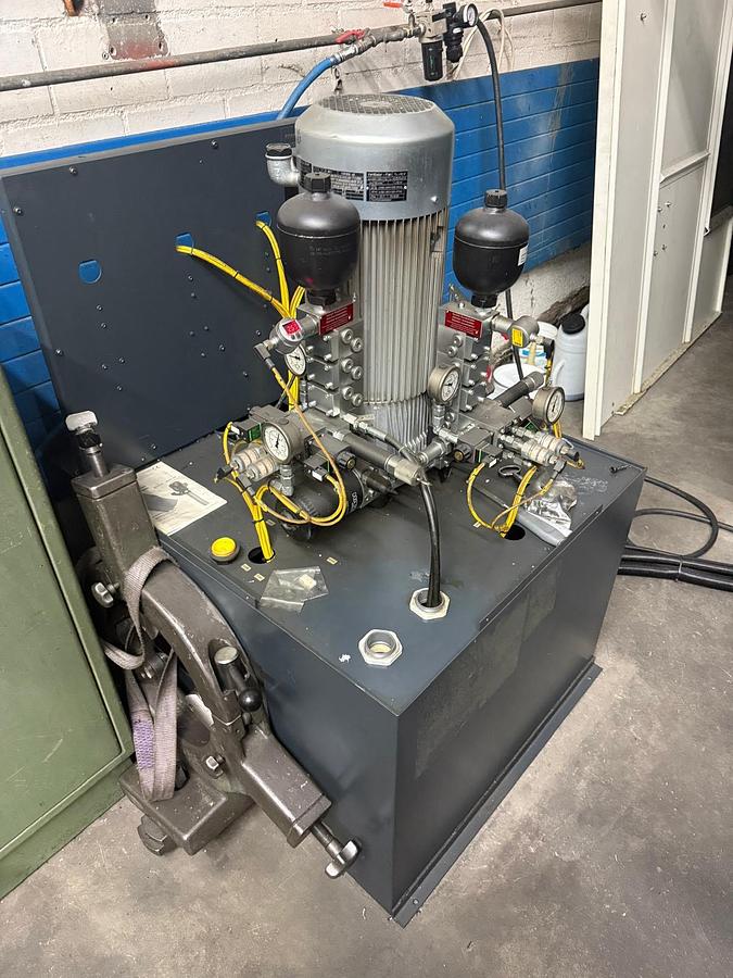 Used DMG-DMF 360/11 5 AXIS /SIEMENS 18.000 + ADDITIONAL 6TH AXIS FOR HORIZONTAL TURNING LEHMANN