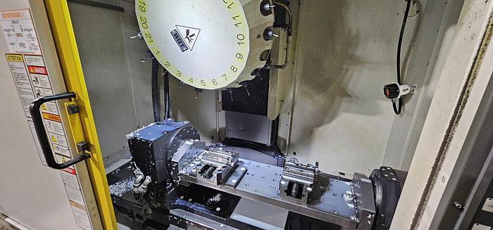 Used CNC MILLING ALPHA-D21L iB5  4 AXIS SIMULTANIUS 