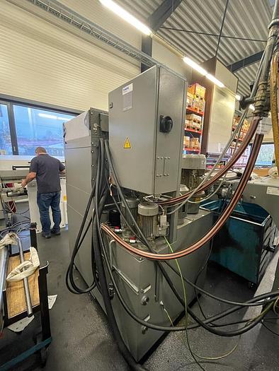 Used HERMLE 5 AXIS TOOL MILLING C40U