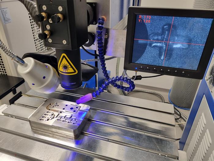 Used LASER WELDING 400W WITH 4 TH AXIS 