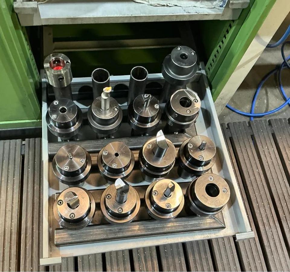 Used MAZAK CT 4500M TURNING AND MILLING CENTRE WITH TOOLS AND ACCESSORIESS -LOW HOURS