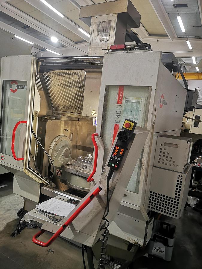Used CNC 5 AXIS MILLING - HERMLE C40U-2009-WITH FULL TOOLS ACCESSORIESS