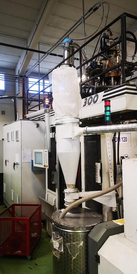 Used BLOW MOLDING MACHINE  TA  300 