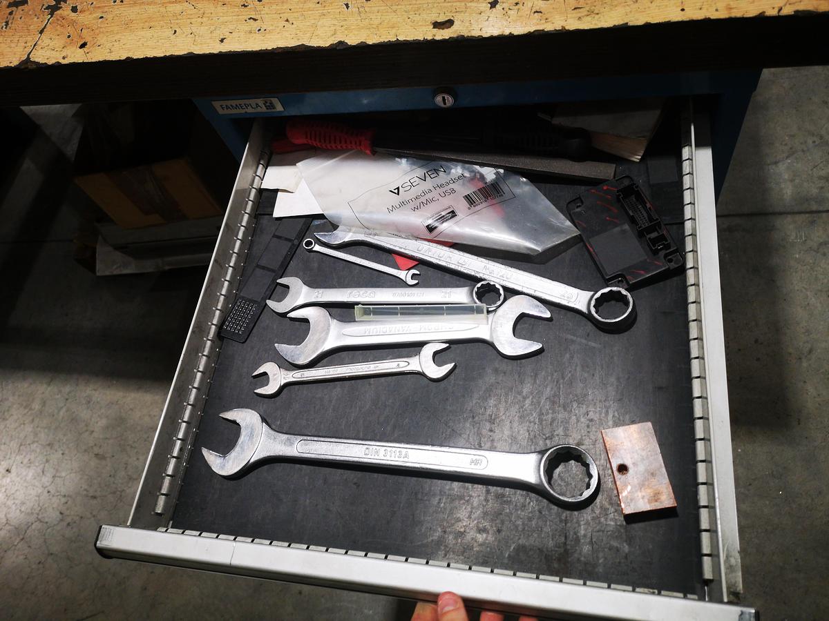 Used 5 AXIS - SPARK EROSION OPS INGERSOLL GANTRY 800 ADAMPT MAT 05 -2009