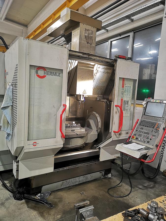 Used CNC 5 AXIS MILLING - HERMLE C40U-2009-WITH FULL TOOLS ACCESSORIESS