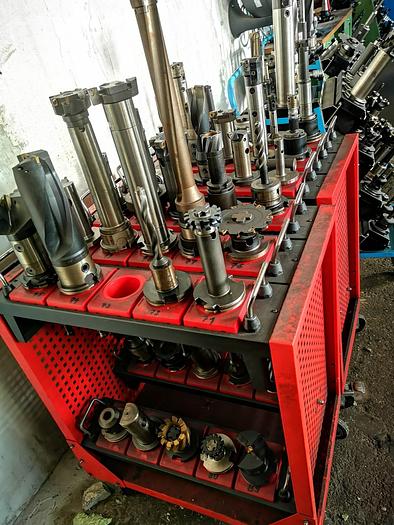 Used CNC BORING MILL WOTAN RAPID 1 WITH HUGE AMOUNT OF TOOLING