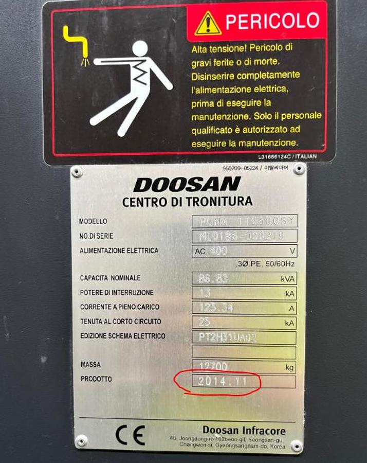 Used CNC LATHE DOOSAN PUMA TT2500SY TURNING AND MILLING CENTRE WITH TOOLS AND ACCESSORIESS