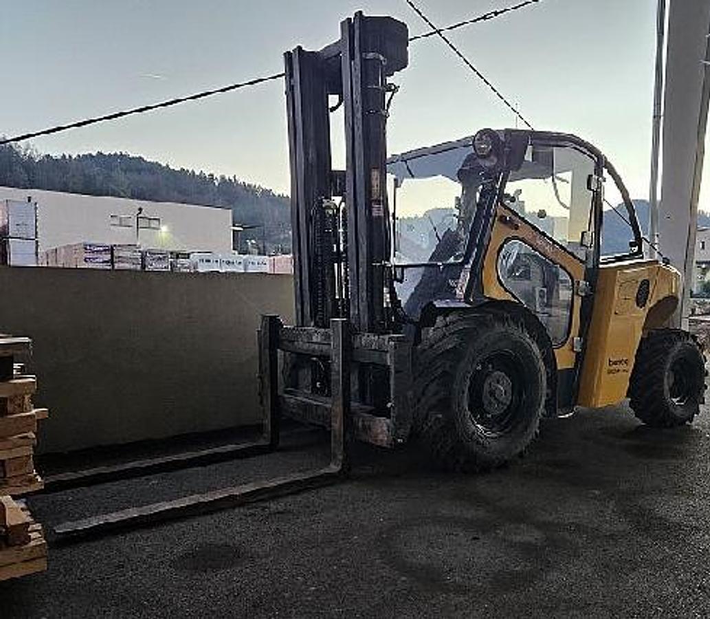 Used ALL TERRAIN  4X4 FORKLIFT  Bomaq B50 MP 4WD 5000 KG 
