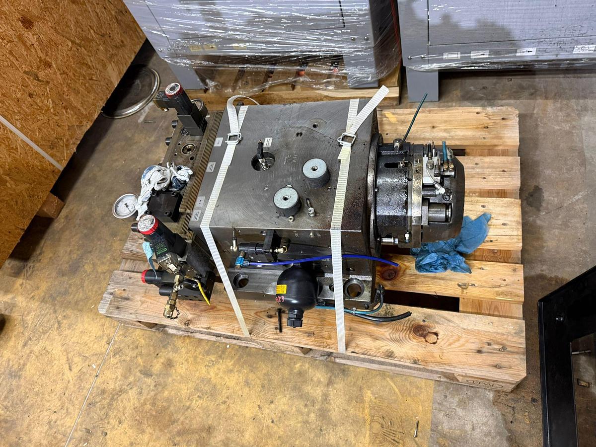 Used  TRUMPF TruPunch 5000 Valve / Control Block - Part number: 1738845 