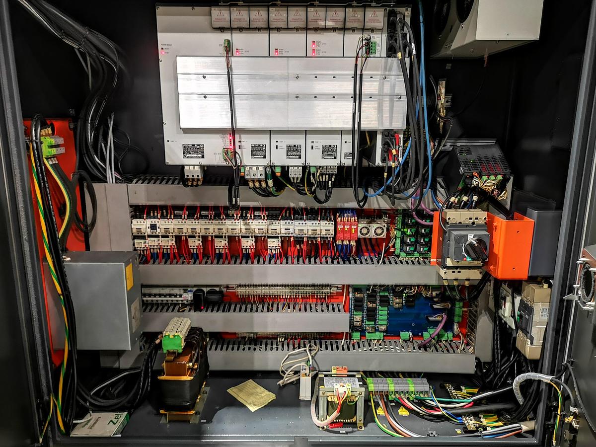 Used GANTRY TYPE HARTFORD HSA 2215