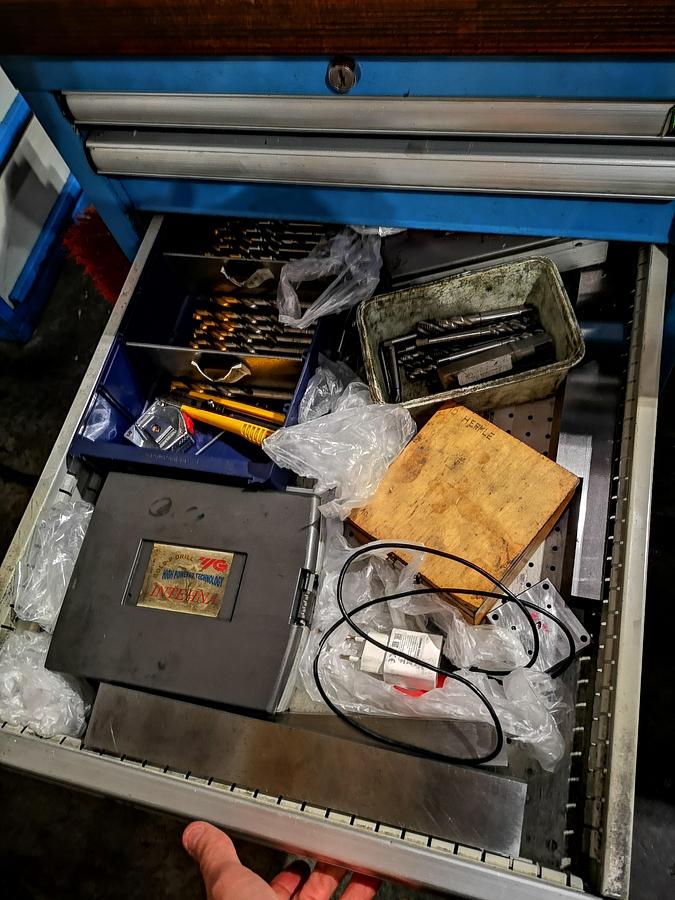 Used CNC 5 AXIS MILLING - HERMLE C40U-2009-WITH FULL TOOLS ACCESSORIESS