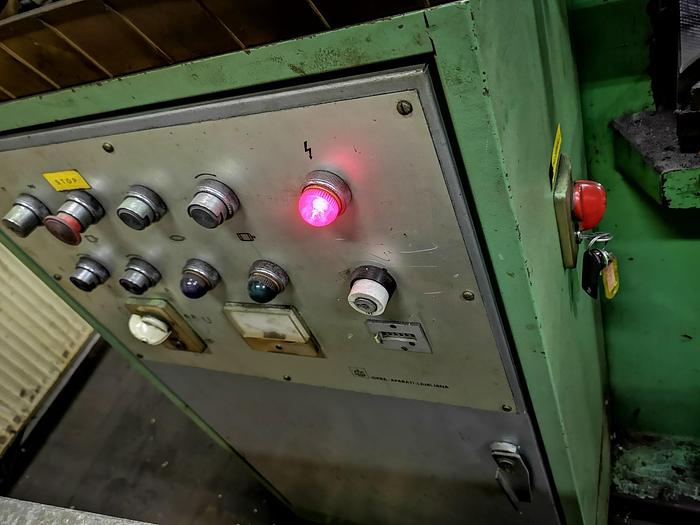 Used EXCENTRIC PRESS 63 TON JELŠINGRAD